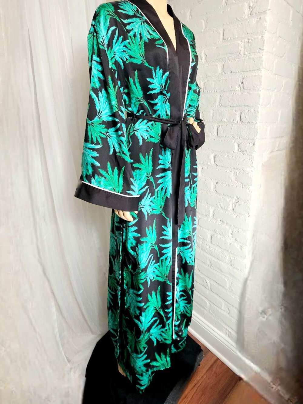 Fe Noel x Target Feathered Palm Print Robe & Wide Leg Pants Set Size XL Black - Picture 3 of 16
